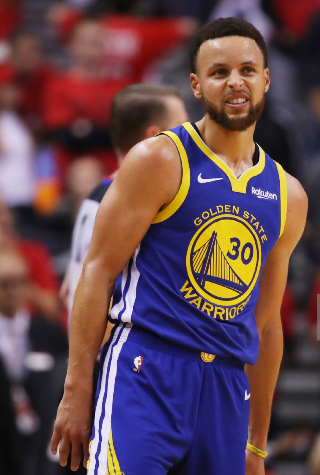 德拉富恩特：我们和皇马队医保持联系，赫伊森暂时不离队