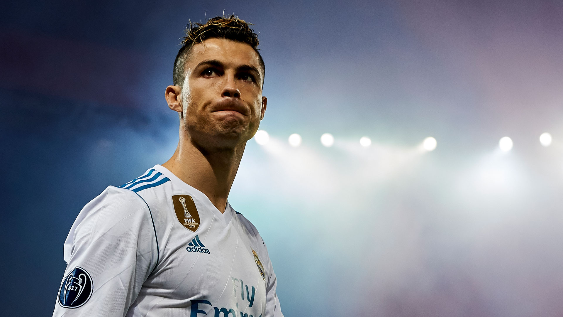 西媒：皇马希望低价补强左后卫 阿诺德加盟似乎只是时间问题