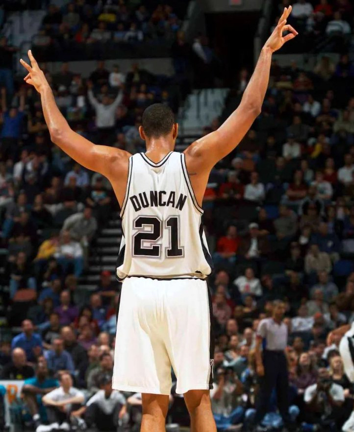 刘梦阳居然把达万猜腿踢断了！真厉害